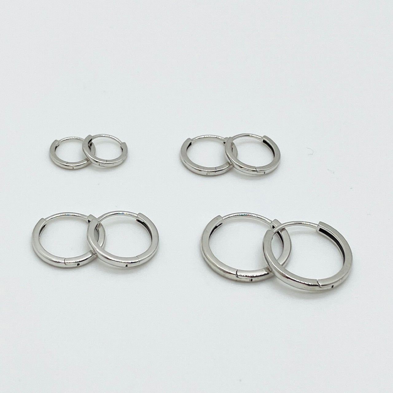 18K Gold Glossy Hoop Earrings 3