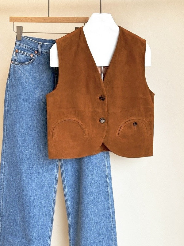 Sheepskin horn-button jacket