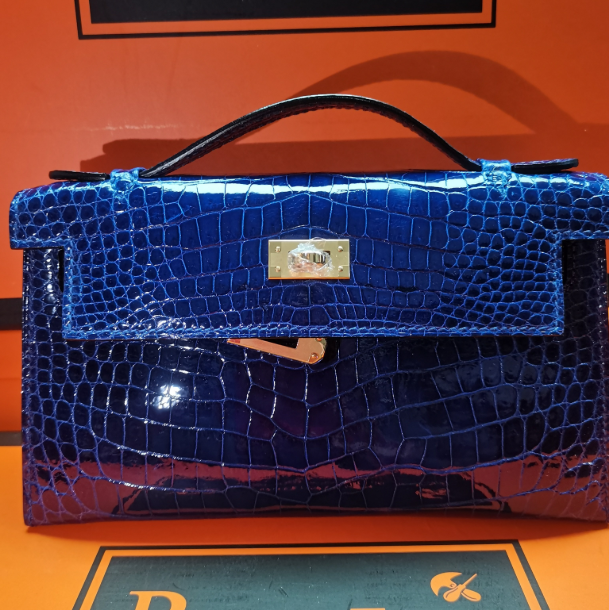 Single-shoulder crossbody bag 1