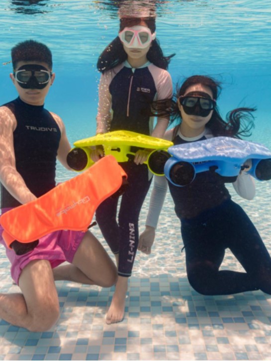 Citymaye Handheld Underwater Thruster for Swimming and Diving