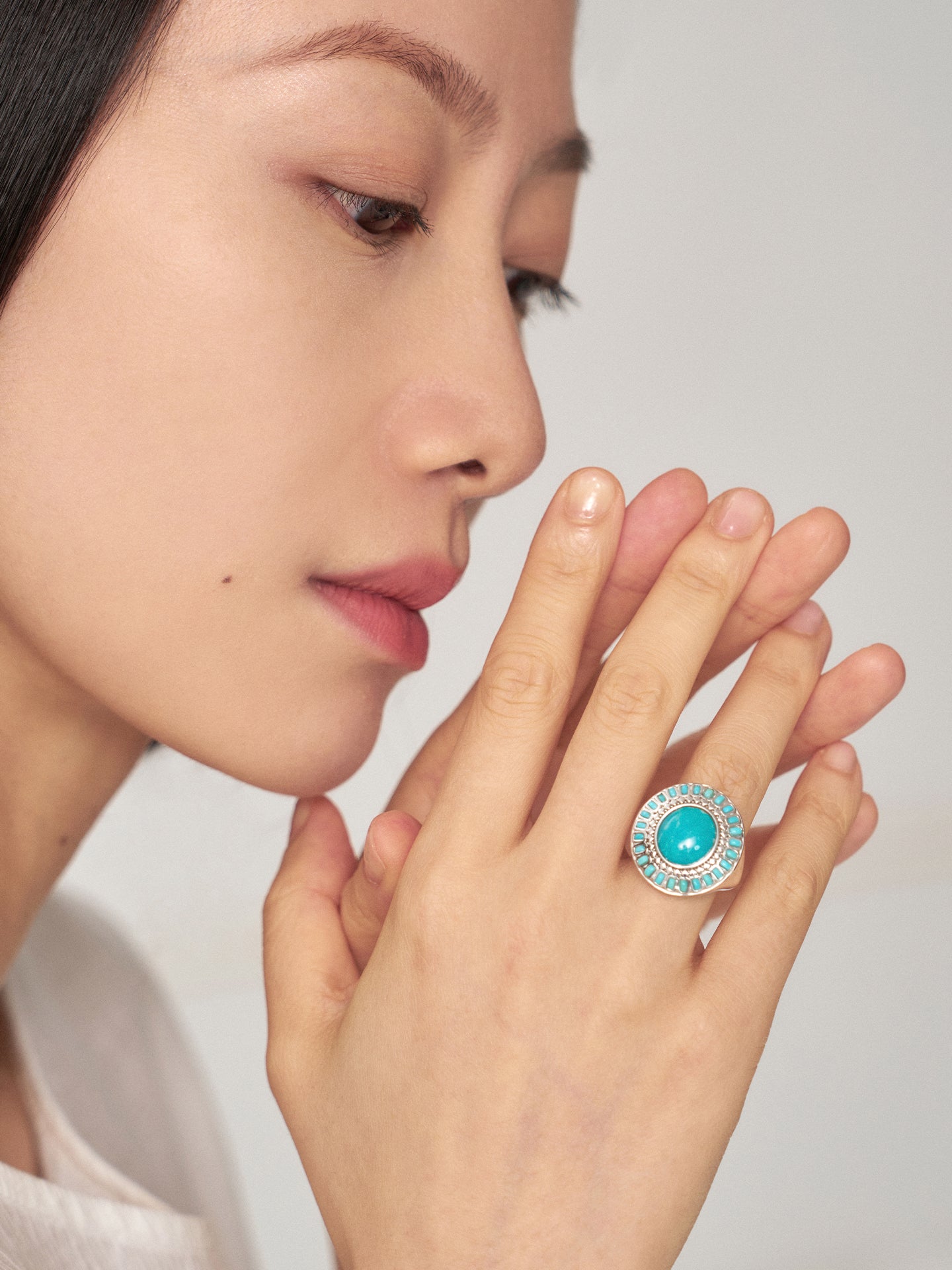 A high-end turquoise ring with a light luxury design sense for women 2