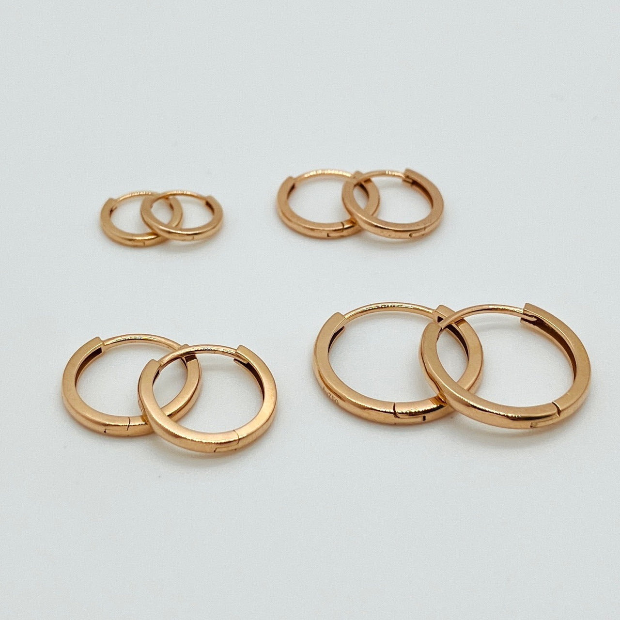 18K Gold Glossy Hoop Earrings 2