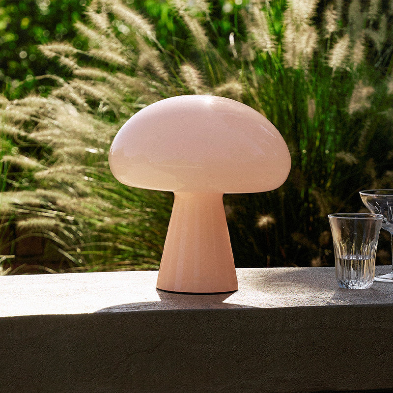 GUBI Obello Mushroom Table Lamp 1