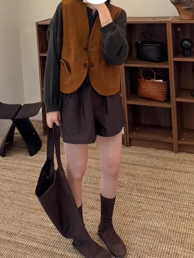 Sheepskin horn-button jacket