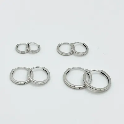 18K Gold Glossy Hoop Earrings